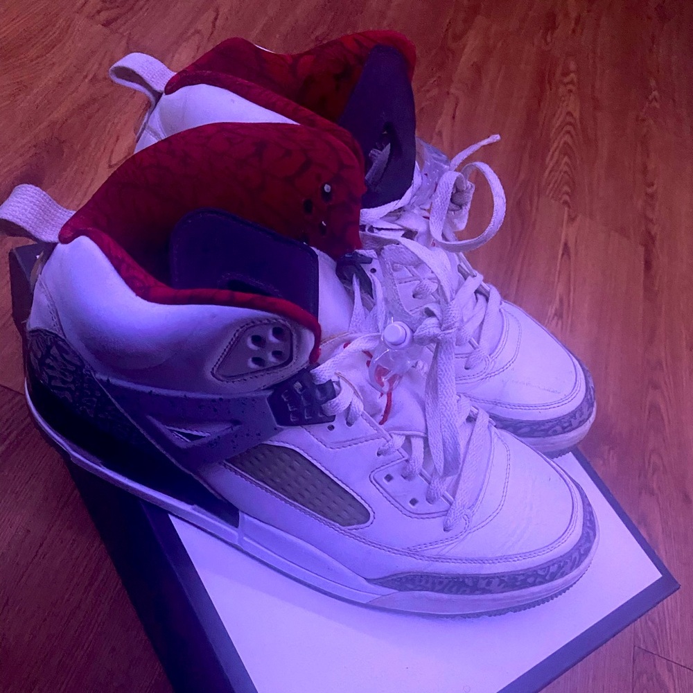 Jordan’s white and red